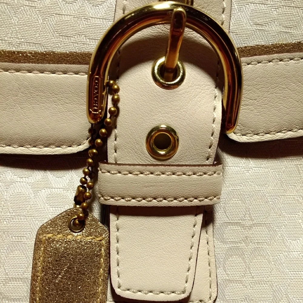 NWOT Coach Hampton Soho Flap Satchel